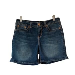 Seven7 Blue Jean Denim Shorts Dark Wash Embroidered Swirl Pockets Belt Loops 8